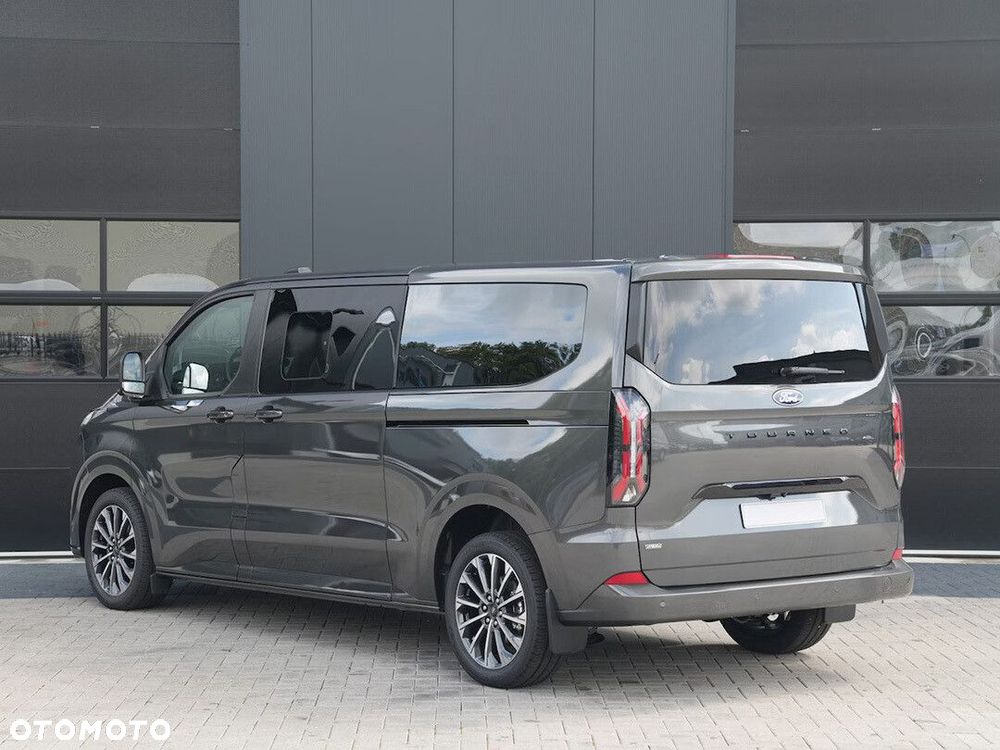 Ford Tourneo Custom - 6