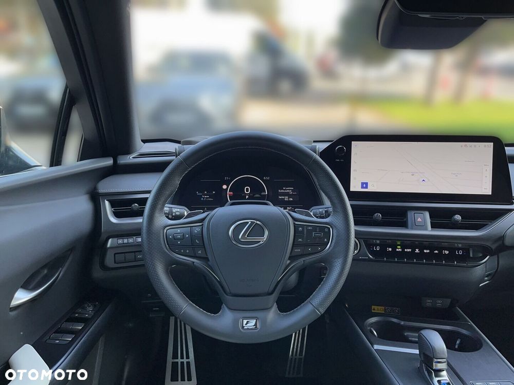 Lexus UX - 7