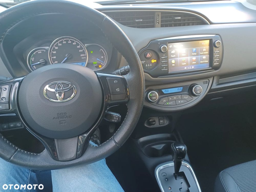 Toyota Yaris 1.5 VVT-i Selection - 26