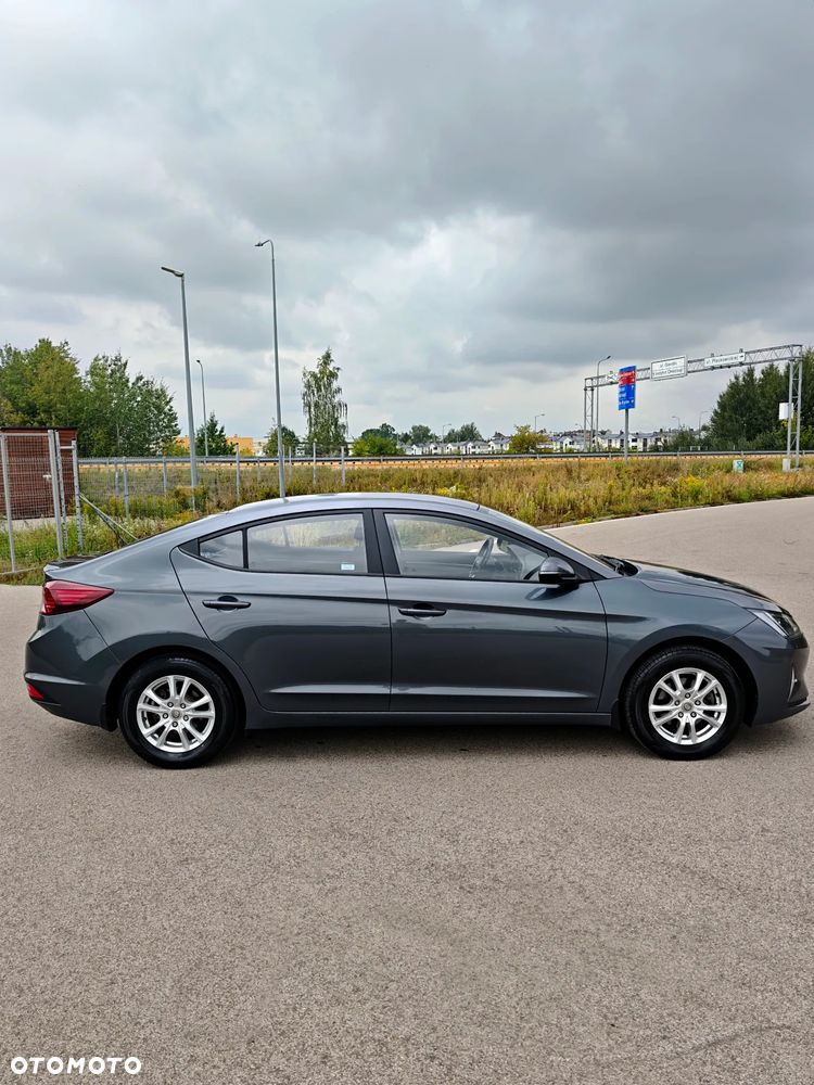 Hyundai Elantra 1.6 Classic Plus - 7