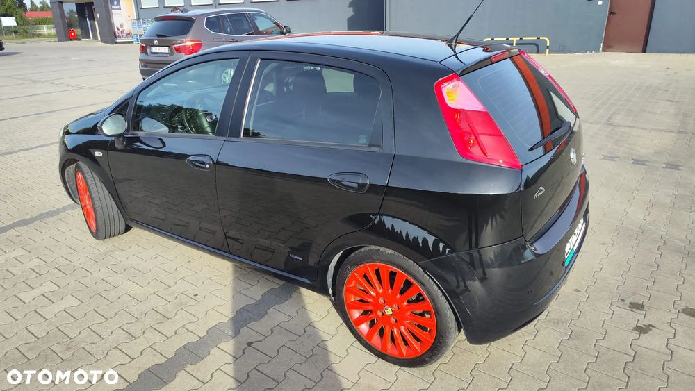 Fiat Grande Punto - 2