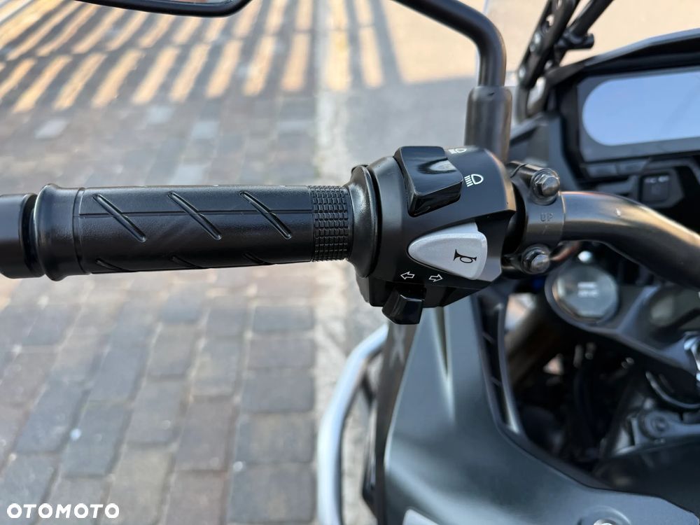 Honda CBX - 12