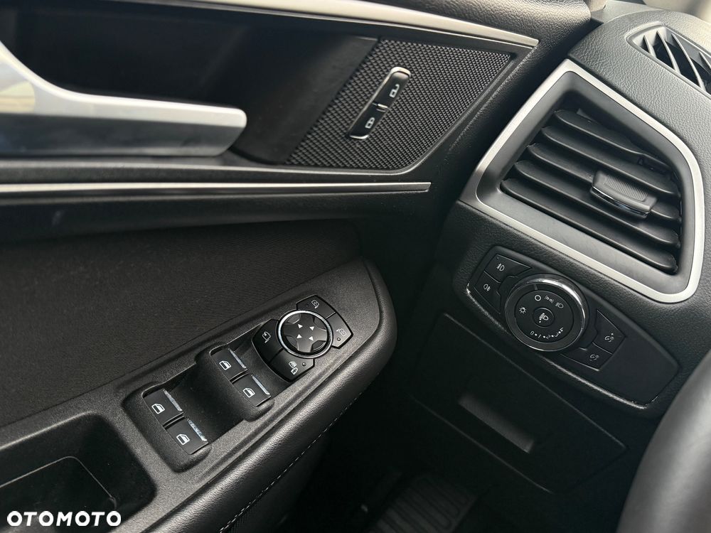 Ford S-Max 2.0 TDCi Business - 24