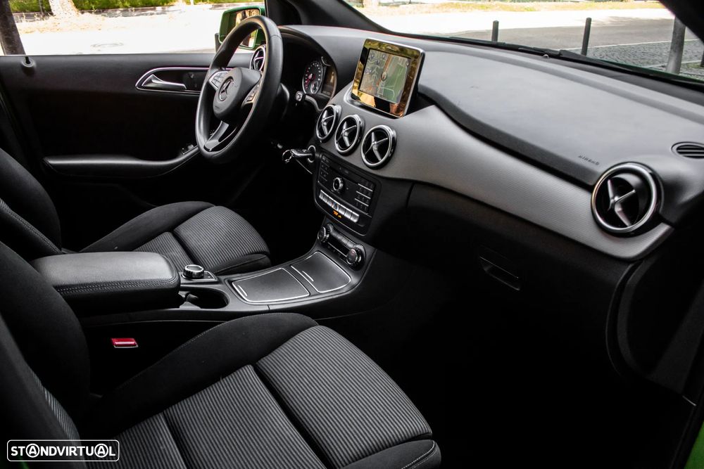 Mercedes-Benz B 250 e Electric Drive - 27