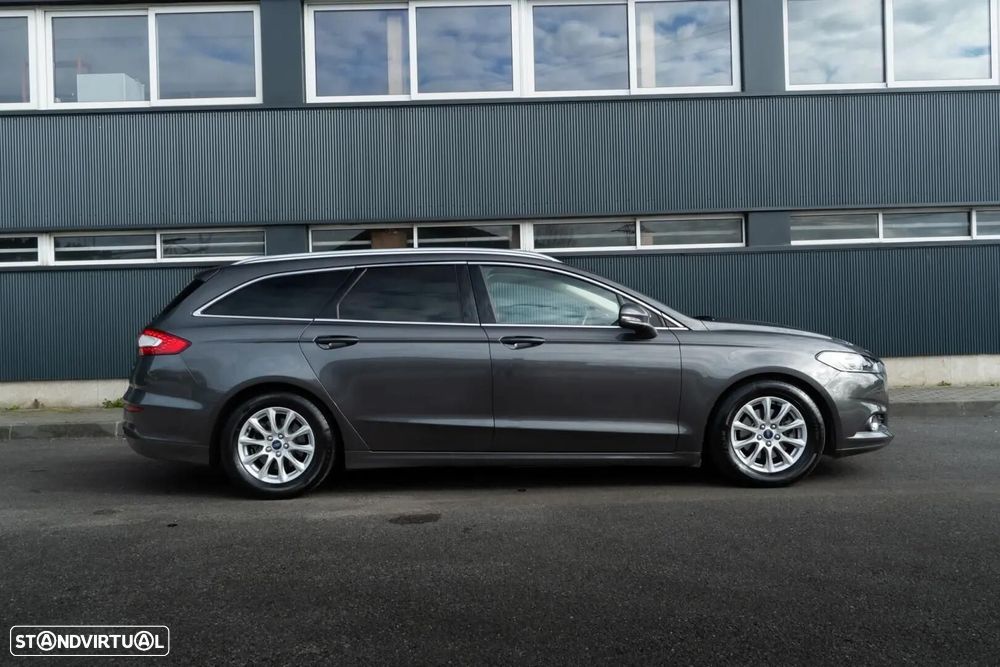 Ford Mondeo SW - 37