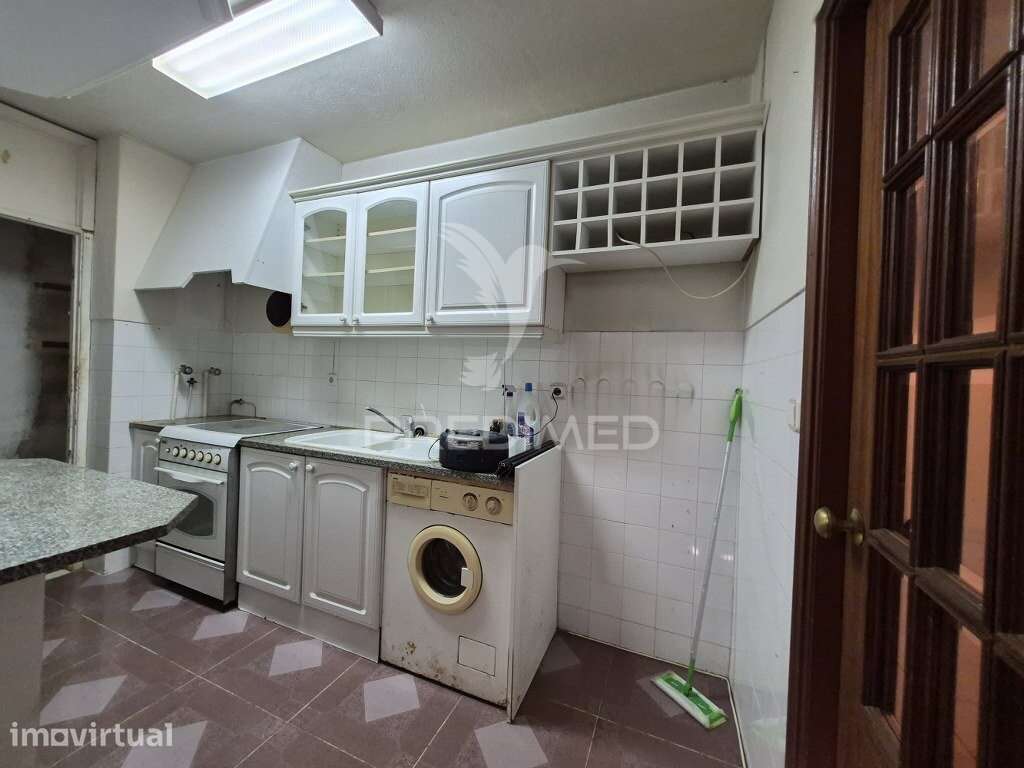 Apartamento T1 com Boas Áreas no Centro de Massamá - Grande imagem: 4/15