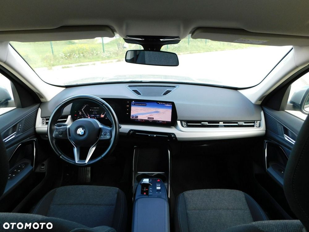 BMW X1 sDrive18d Business Edition - 7