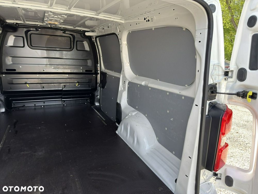 Opel Vivaro - 17