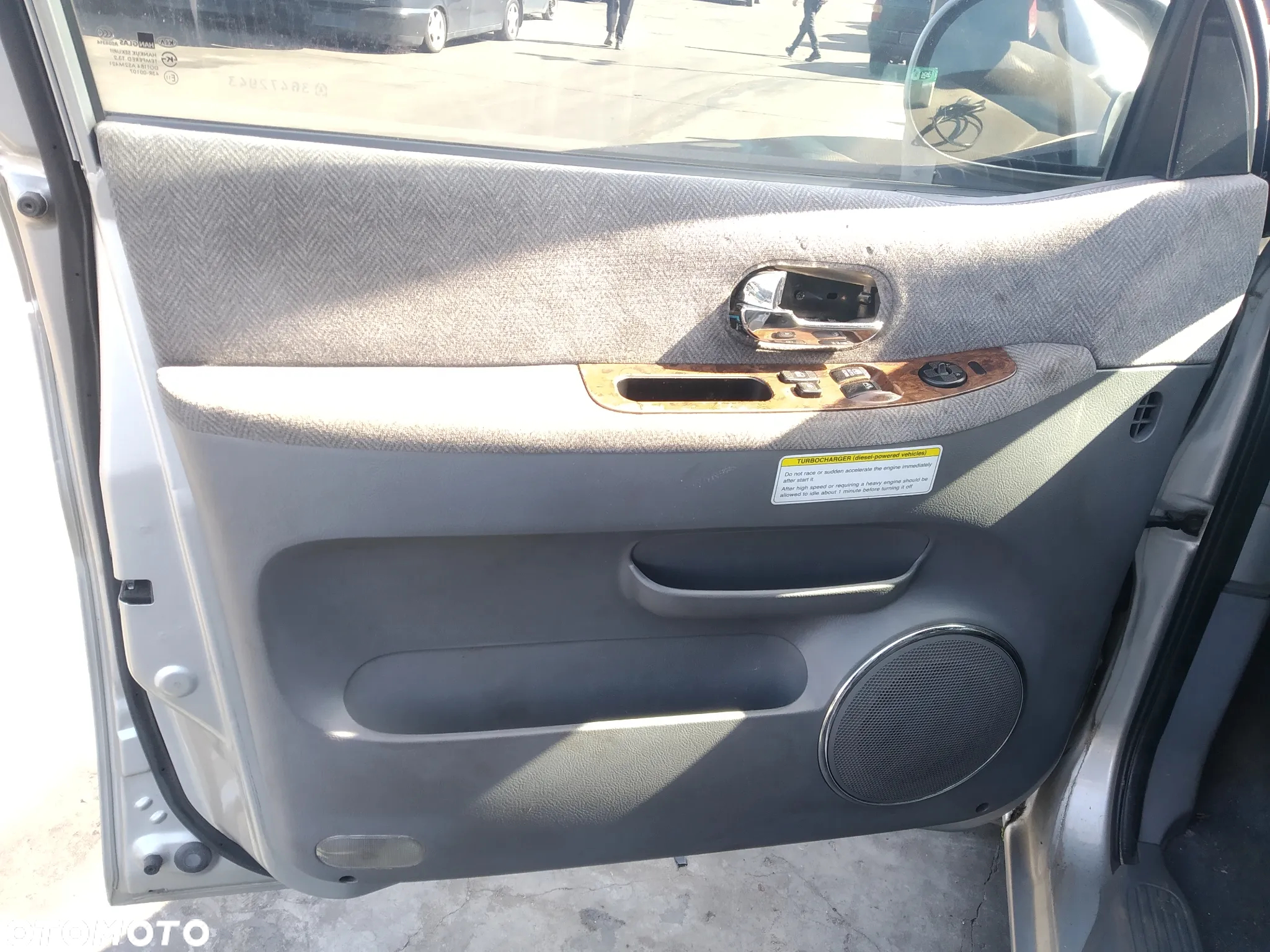 KIA CARNIVAL I LIFT 01 - 05 2.9 CRDI J3 - MASKA PRZÓD PRZEDNIA C5 - 24