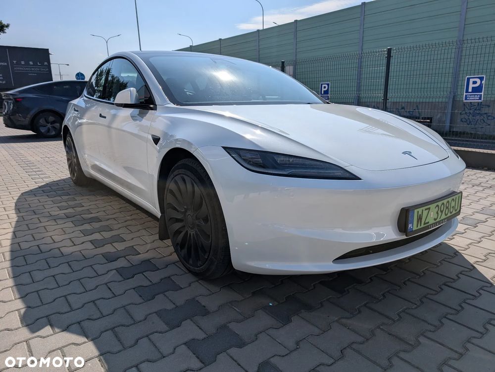 Tesla Model 3 Long Range AWD - 10