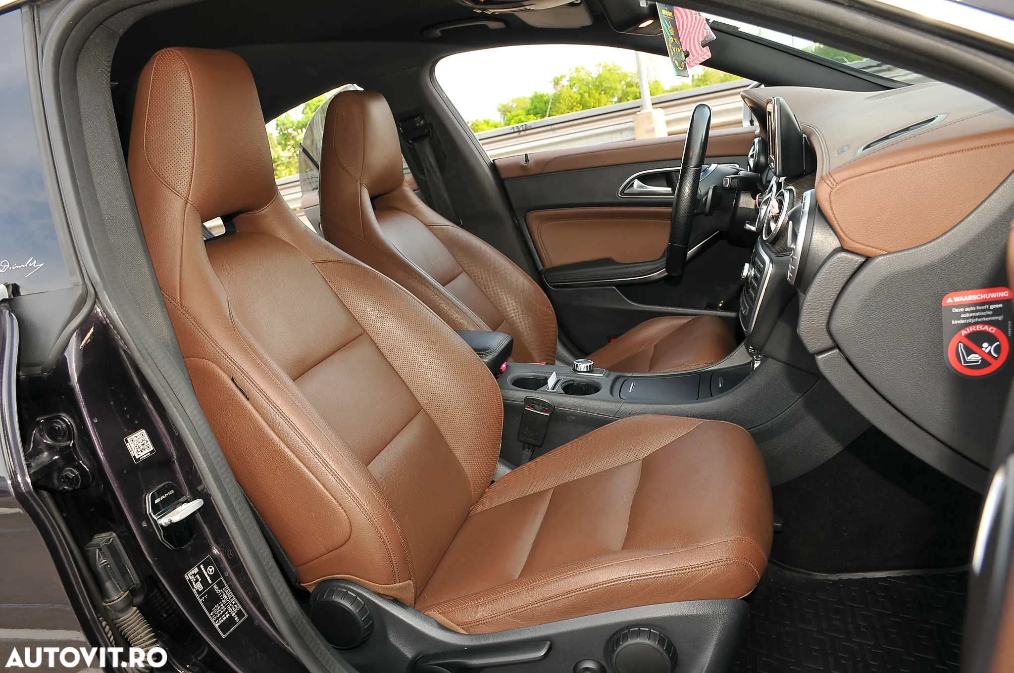 Mercedes-Benz CLA - 13