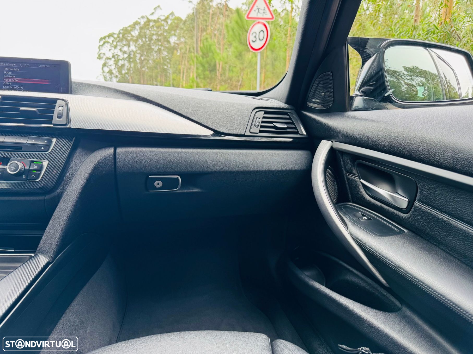 BMW 320 d Touring Auto Pack M - 40