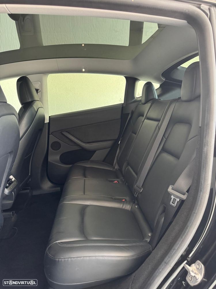 Tesla Model Y Performance Tração Integral - 27