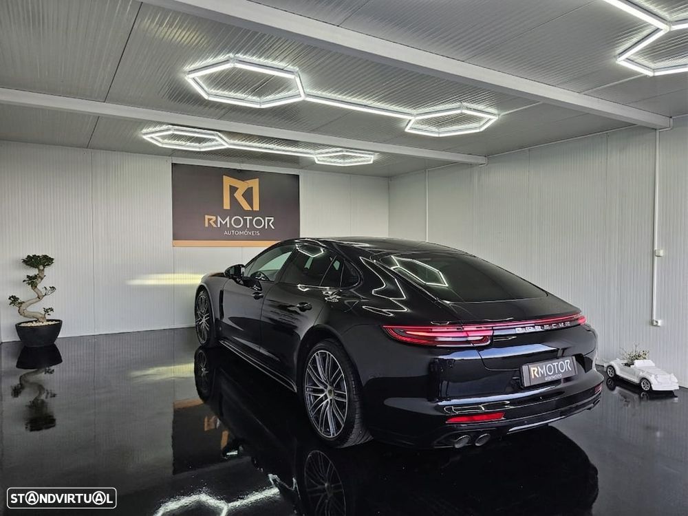 Porsche Panamera - 11
