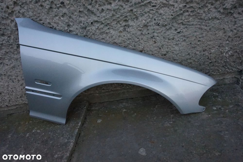 BŁOTNIK PRAWY BMW E46 354/7 98/01r TITANSILBER - 1