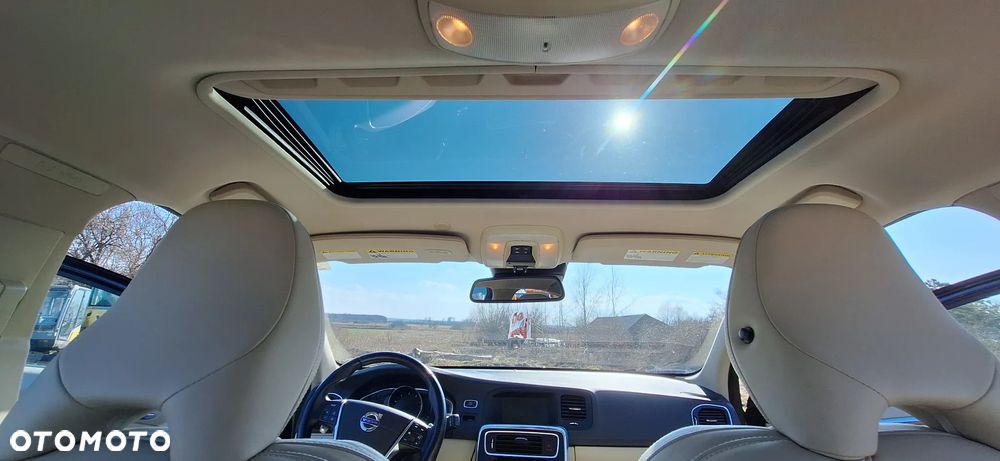 Volvo S60 T6 AWD Geartronic Summum - 17