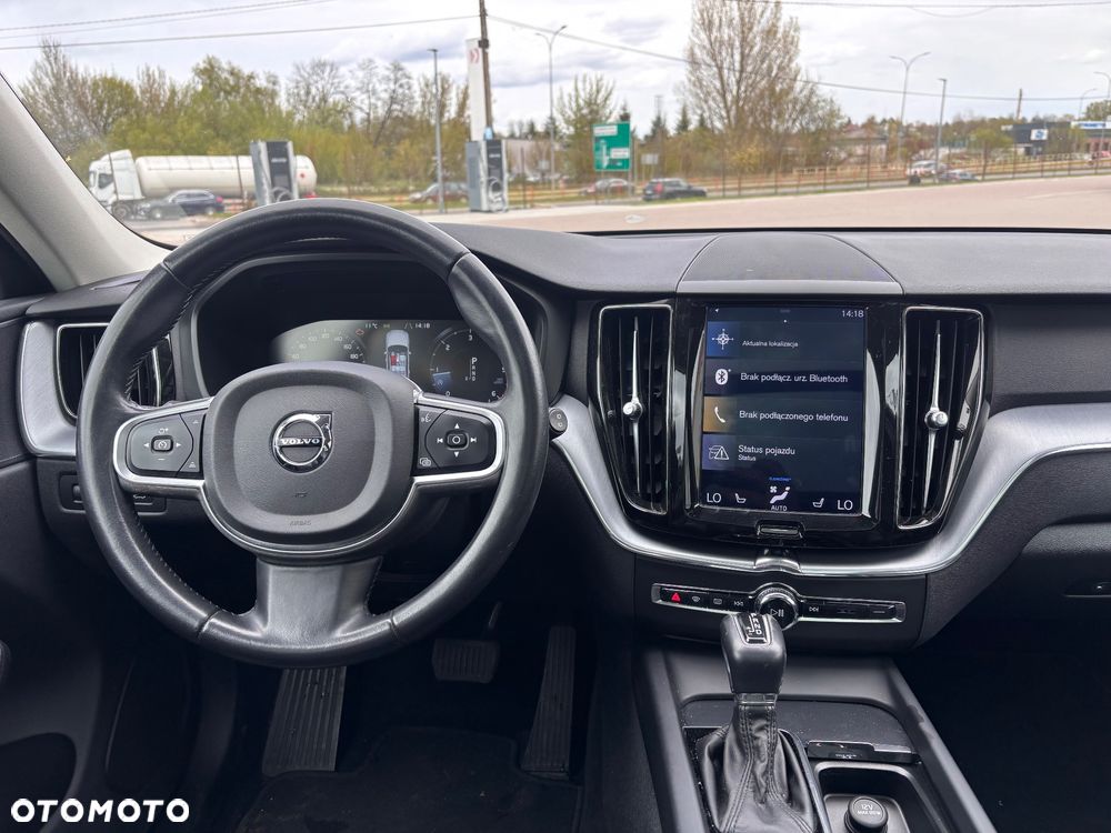 Volvo XC 60 D4 Geartronic Momentum Pro - 12