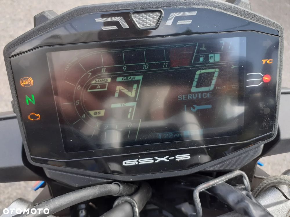 Suzuki GSX 1000 - 4