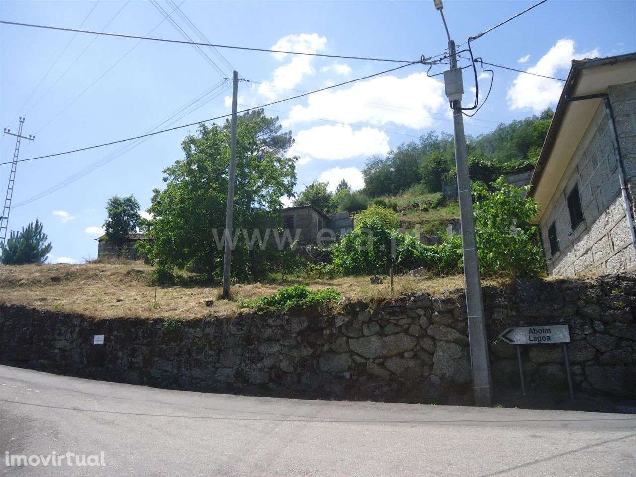 Moradia para restauro em Várzea Cova - Grande imagem: 2/2