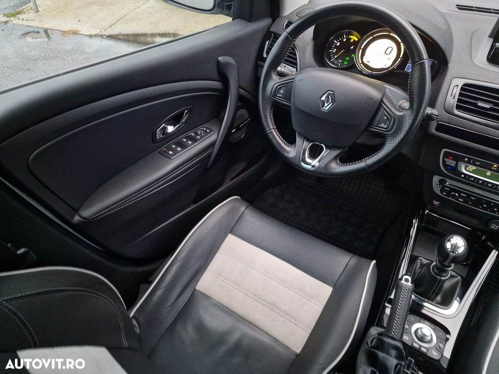 Renault Megane 1.5 dCi Privilege - 11