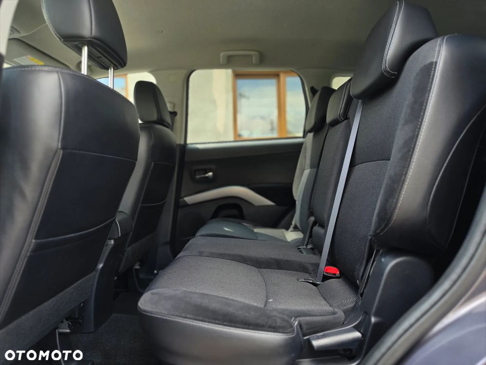 Mitsubishi Outlander - 20