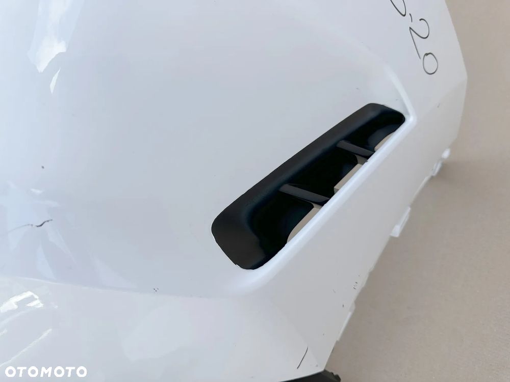 Zderzak Tylny Lamborghini URUS, kompletny - tył - 9