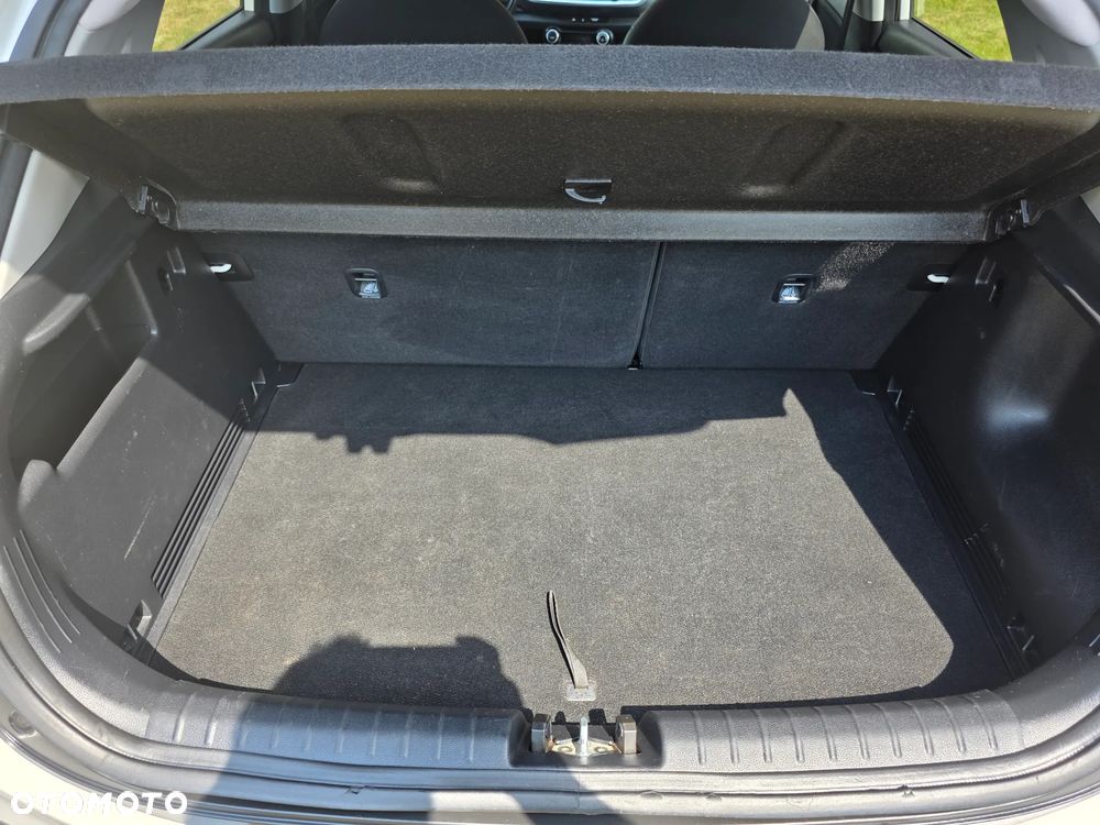 Kia Stonic 1.4 M - 40