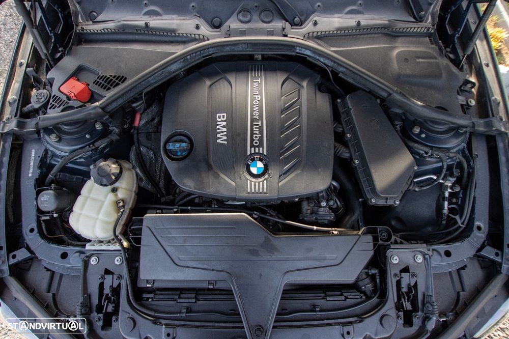 BMW 320 d Pack M - 18