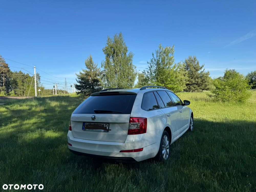 Skoda Octavia 1.6 TDI Ambition - 38