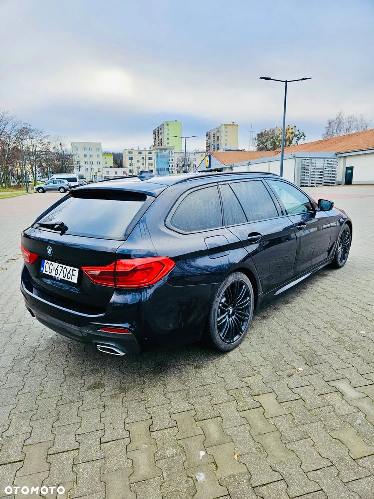BMW Seria 5 520d M Sport - 10