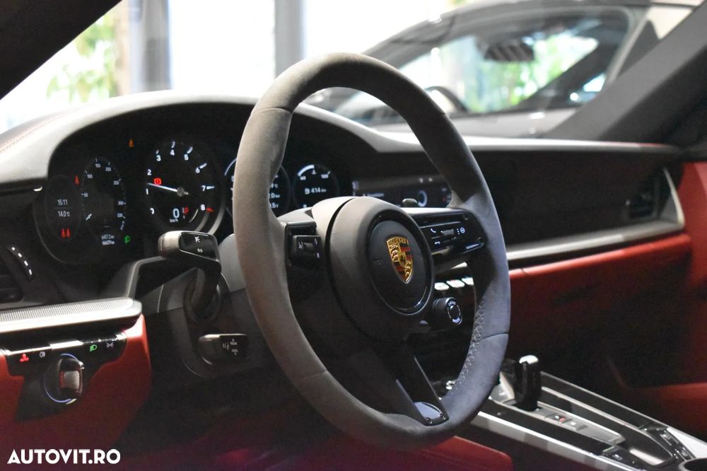 Porsche 911 - 16