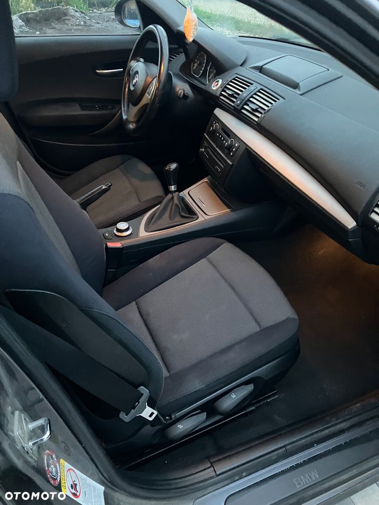 BMW Seria 1 116i - 5