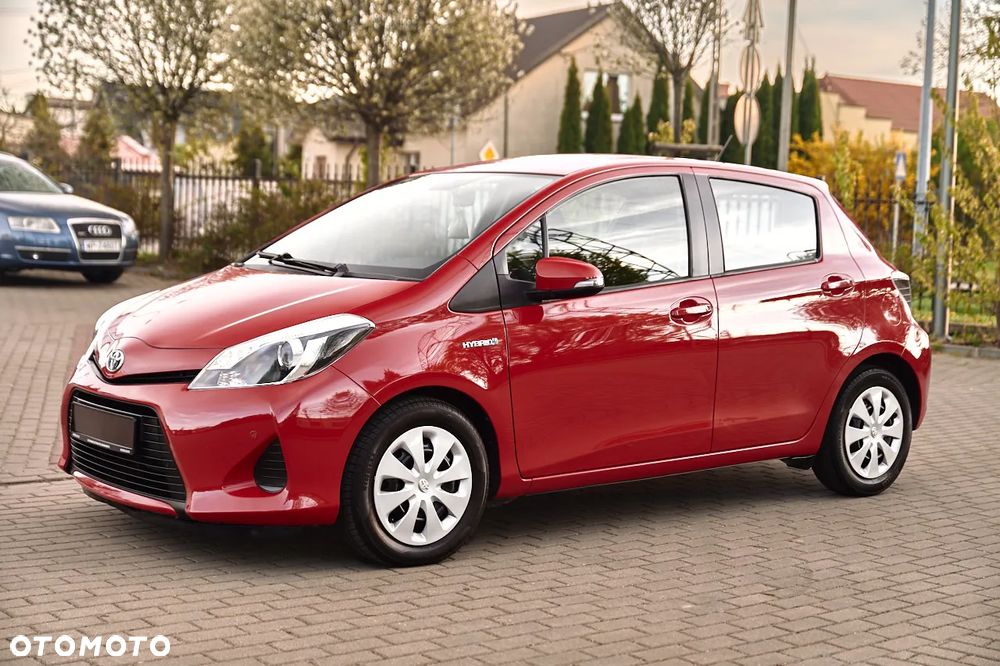 Toyota Yaris Hybrid 100 Premium EU6 - 6