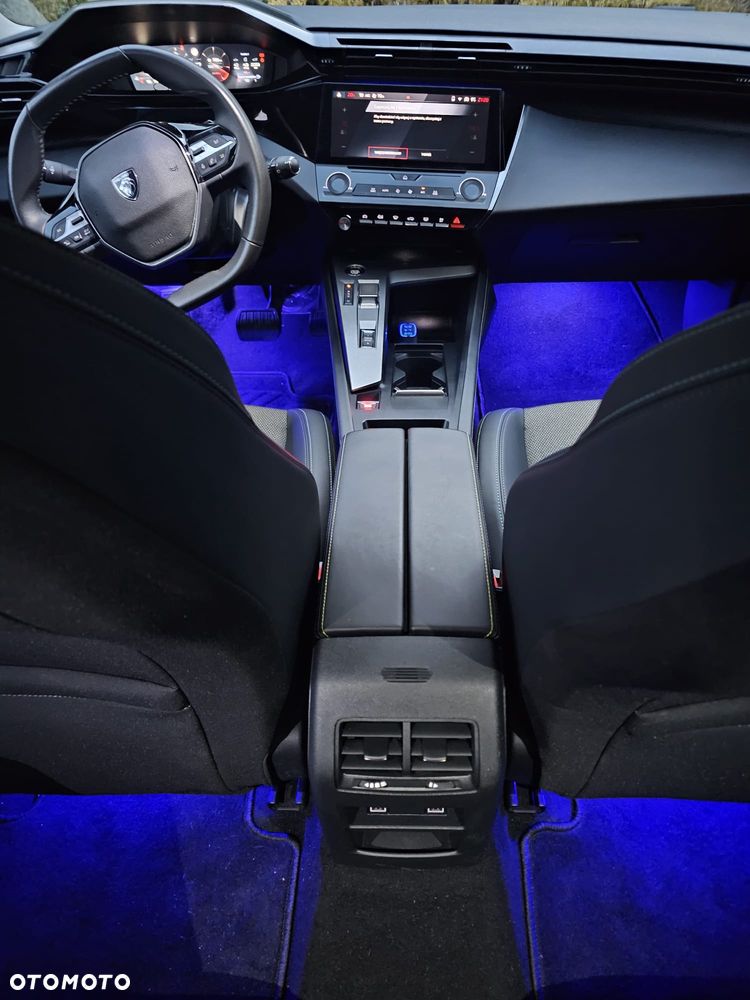 Peugeot 308 1.5 BlueHDi Allure S&S EAT8 - 17