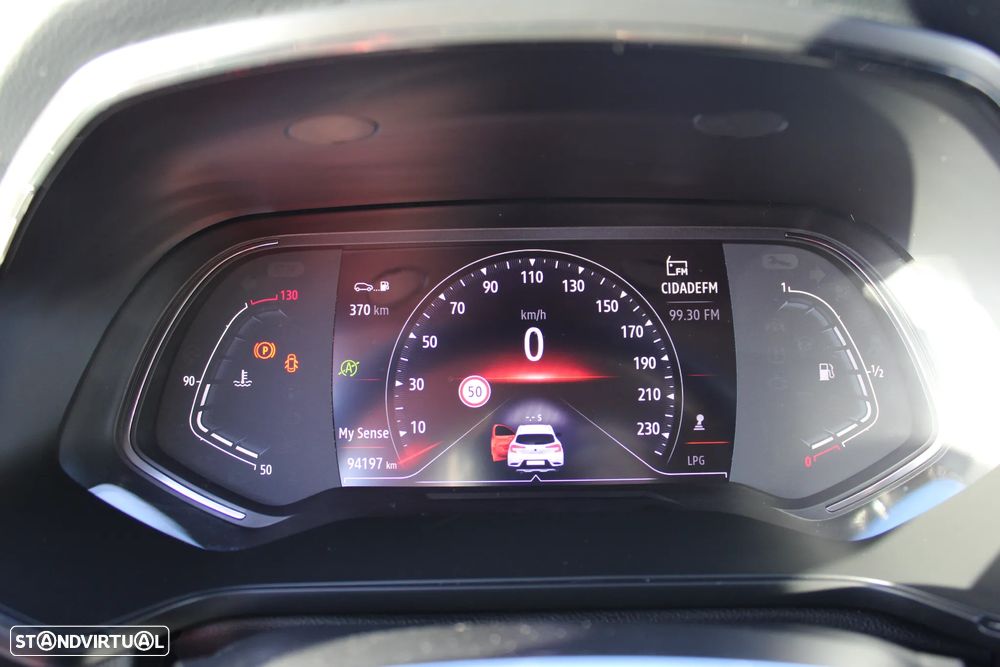 Renault Captur 1.0 TCe Techno Bi-Fuel - 11