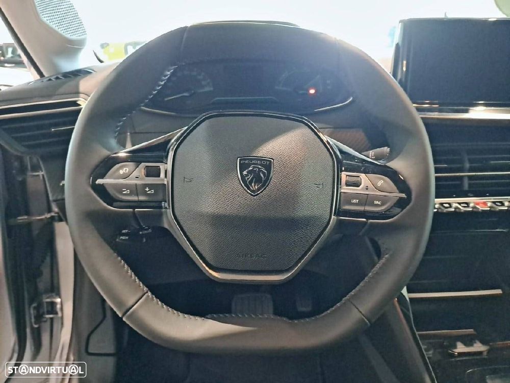 Peugeot e-208 50 kWh Style — fotografia 12