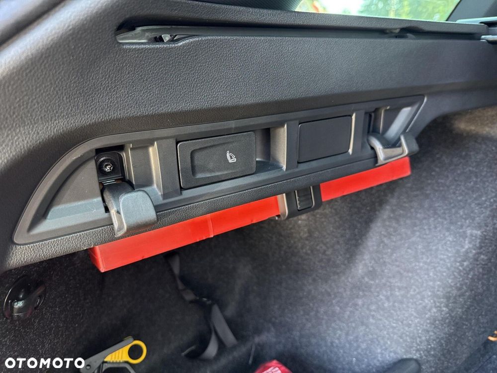 Skoda Octavia 1.5 TSI mHEV Sportline DSG - 28