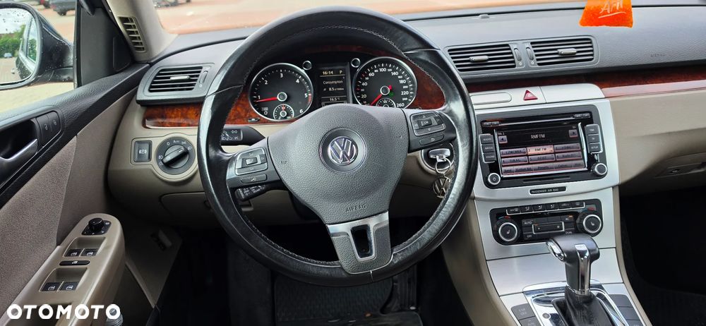 Volkswagen Passat 2.0 TDI Comfortline R-Style DSG - 27