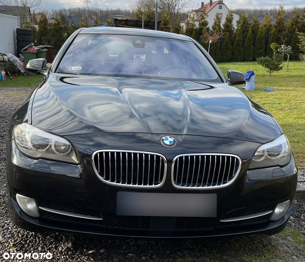 BMW Seria 5 525d xDrive - 3