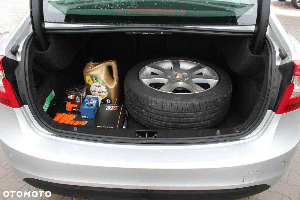 Volvo S60 D3 Summum - 37