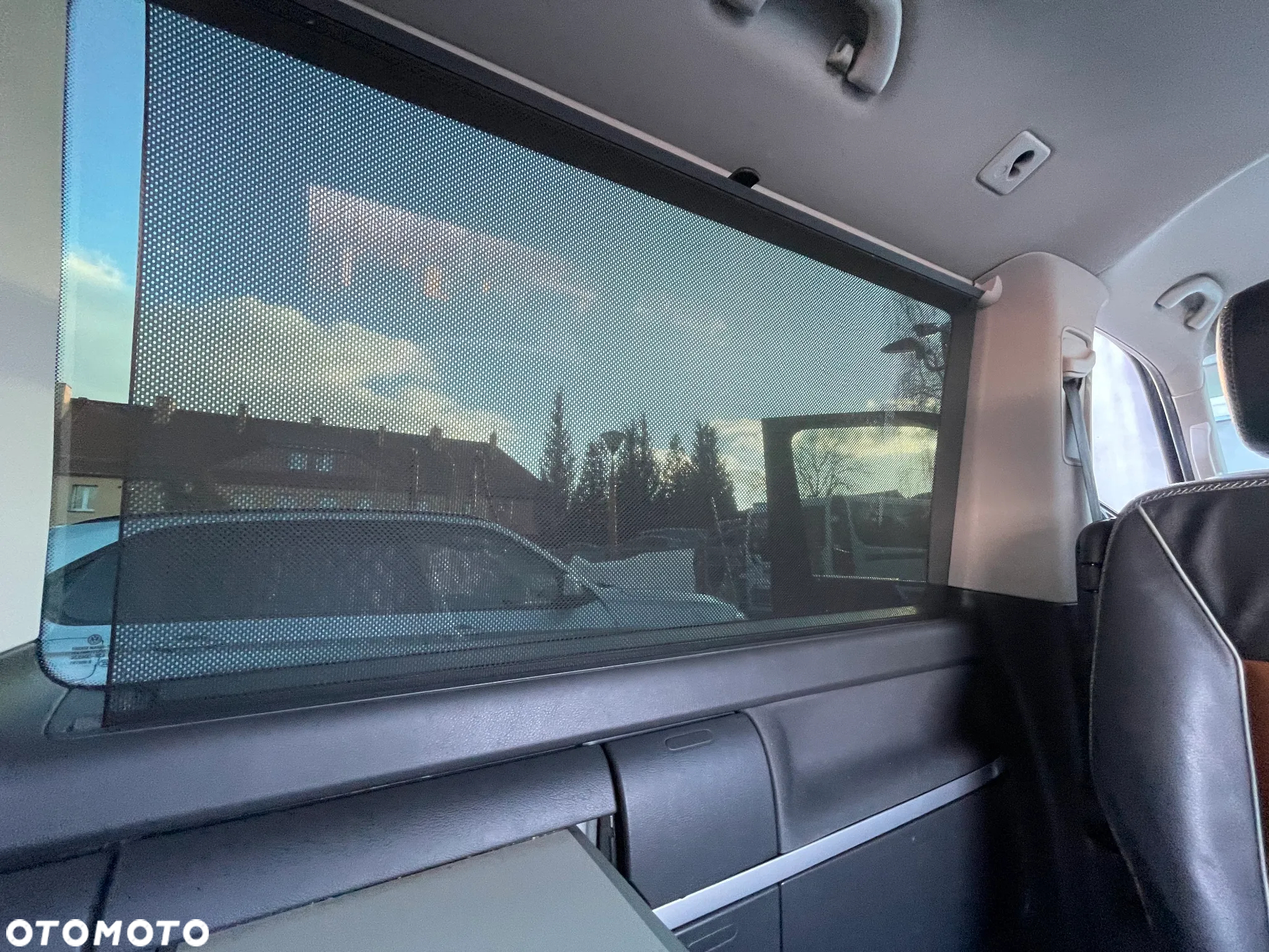 Volkswagen Multivan - 22