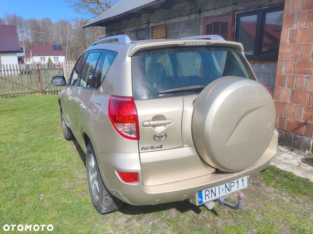 Toyota RAV4 2.2 D-4D Sol - 5