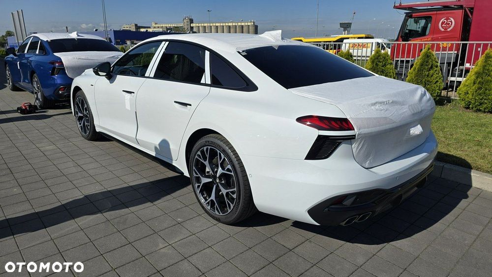 Audi A6 - 4
