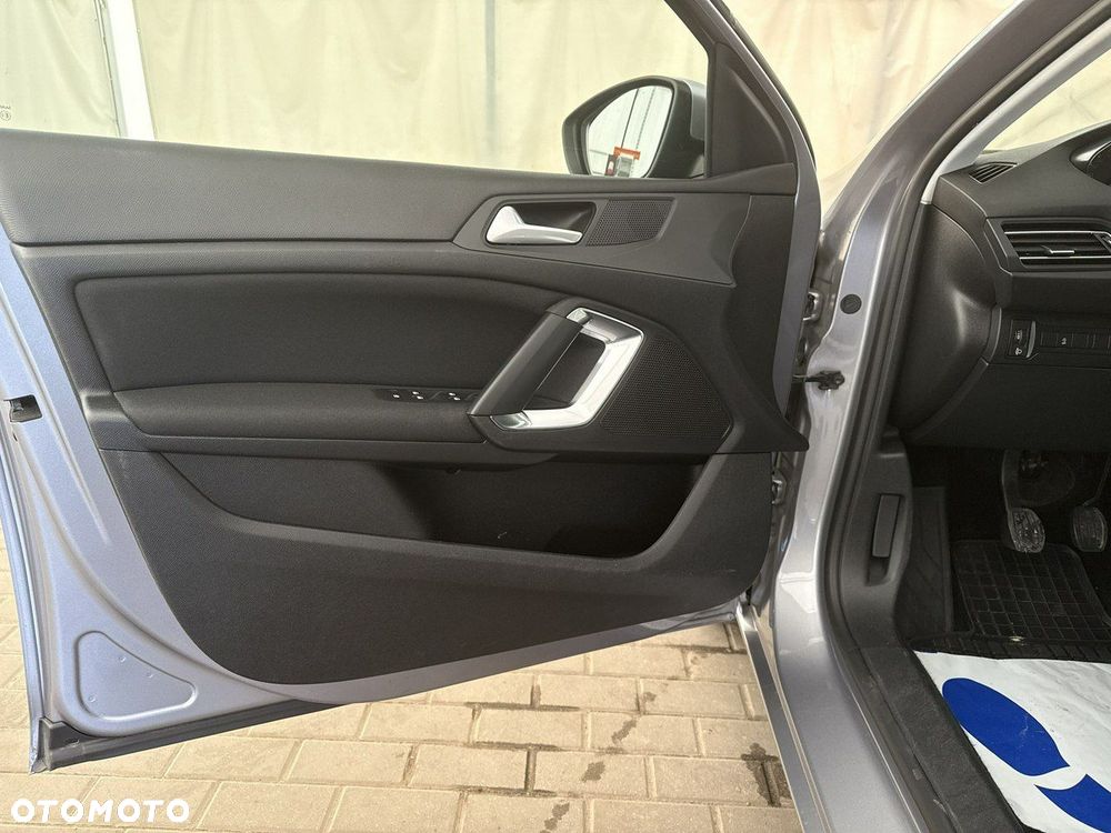 Peugeot 308 - 11