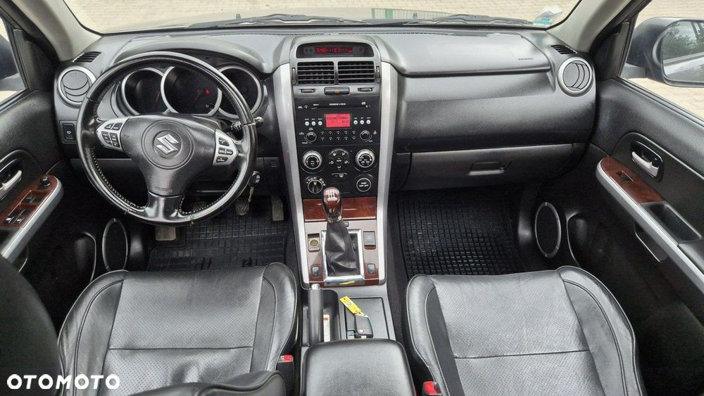 Suzuki Grand Vitara 1.9 DDiS Premium EU5 - 9