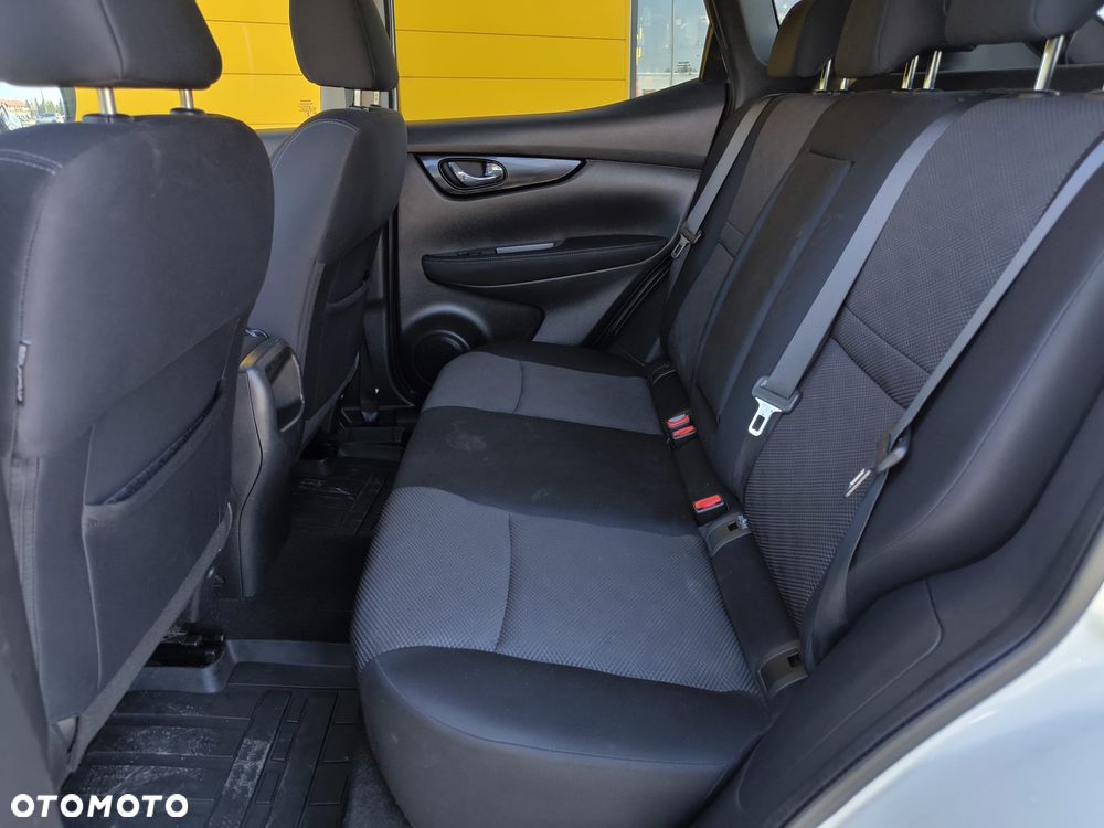 Nissan Qashqai 1.5 dCi N-Connecta - 14