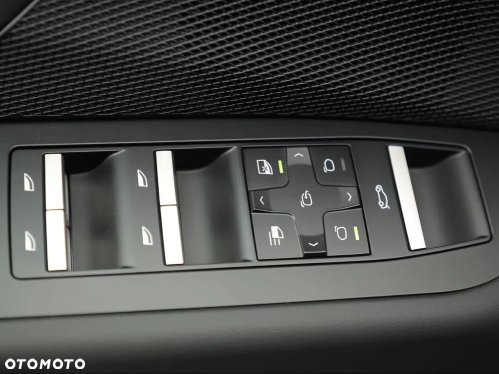 BMW iX3 50 xDrive 113.4kWh - 33