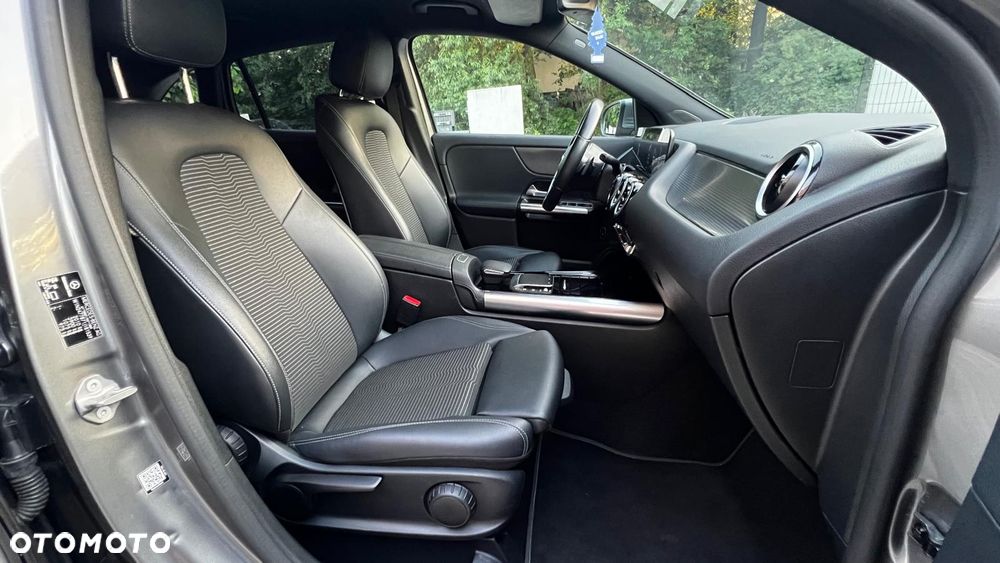 Mercedes-Benz GLA 200 - 31