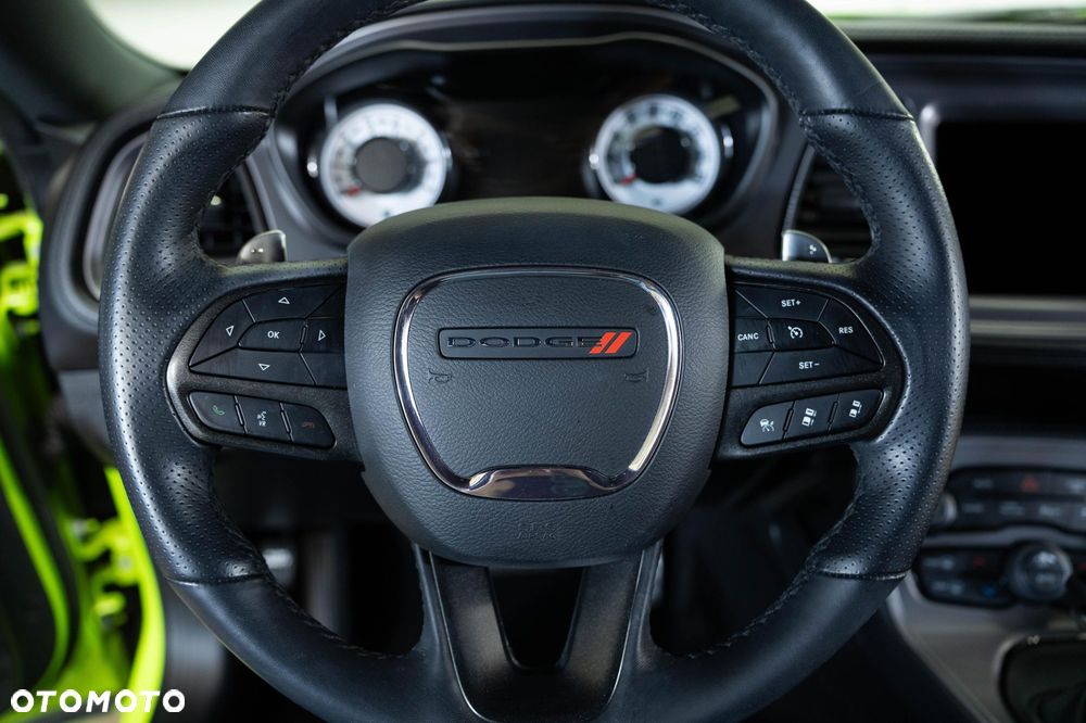 Dodge Challenger 5.7 R/T - 26