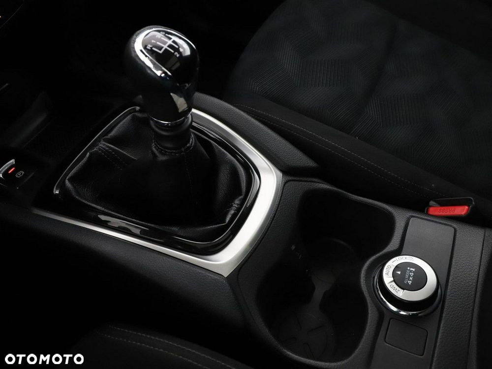 Nissan X-Trail 1.6 DCi N-Connecta 4WD - 28